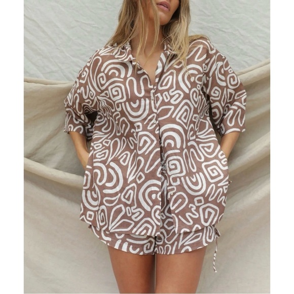 Stone Fox Swim - Rawhide Swirl Linen Top - Picture 3 of 3